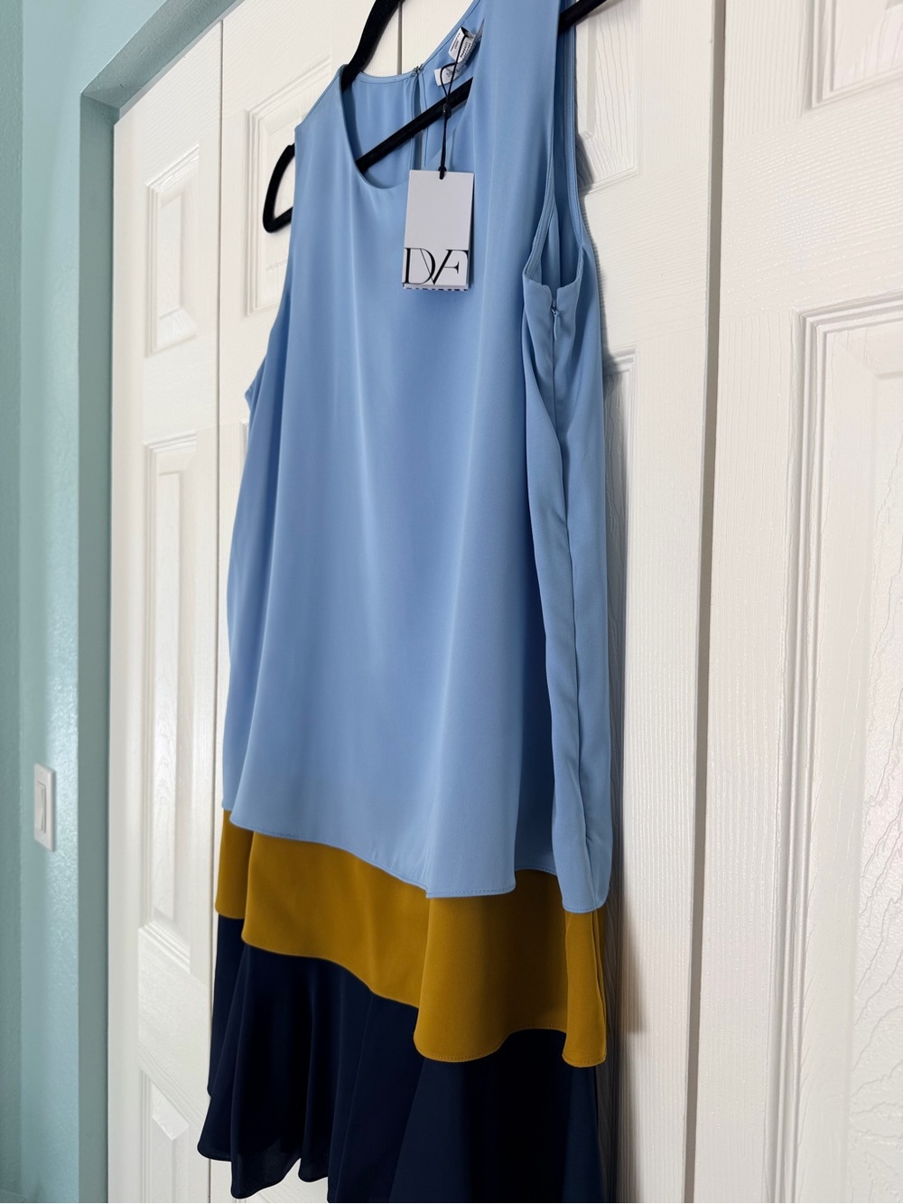 NWT Diane von Furstenberg Silk Light Blue Layered Sleeveless Dress Size L - Picture 4 of 10